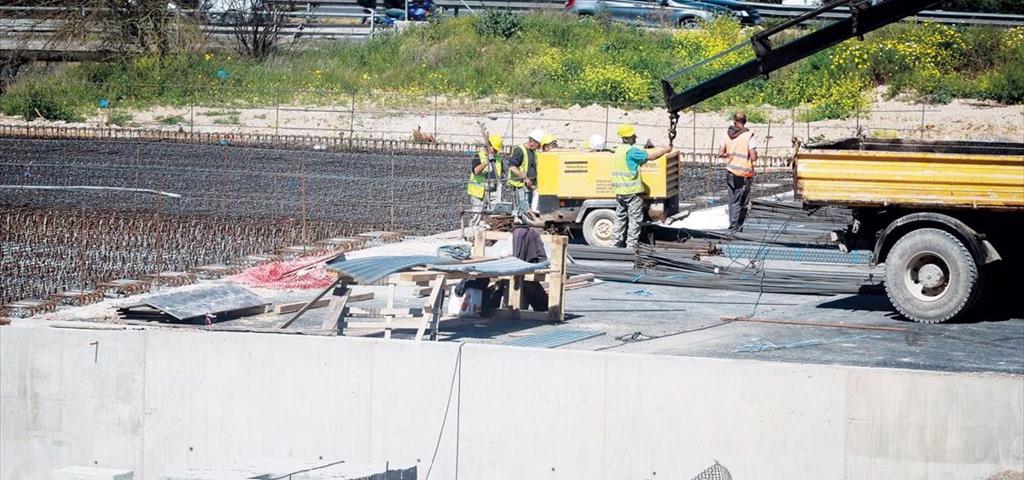 Σε ΦΕΚ οι συντελεστές αναθεώρησης στις τιμές των υλικών